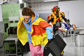 Kamen Rider Gavv Episode 20 "Break In! To the Dark Snacks Factory!" Story: shoma and Hanto Clash Once Again